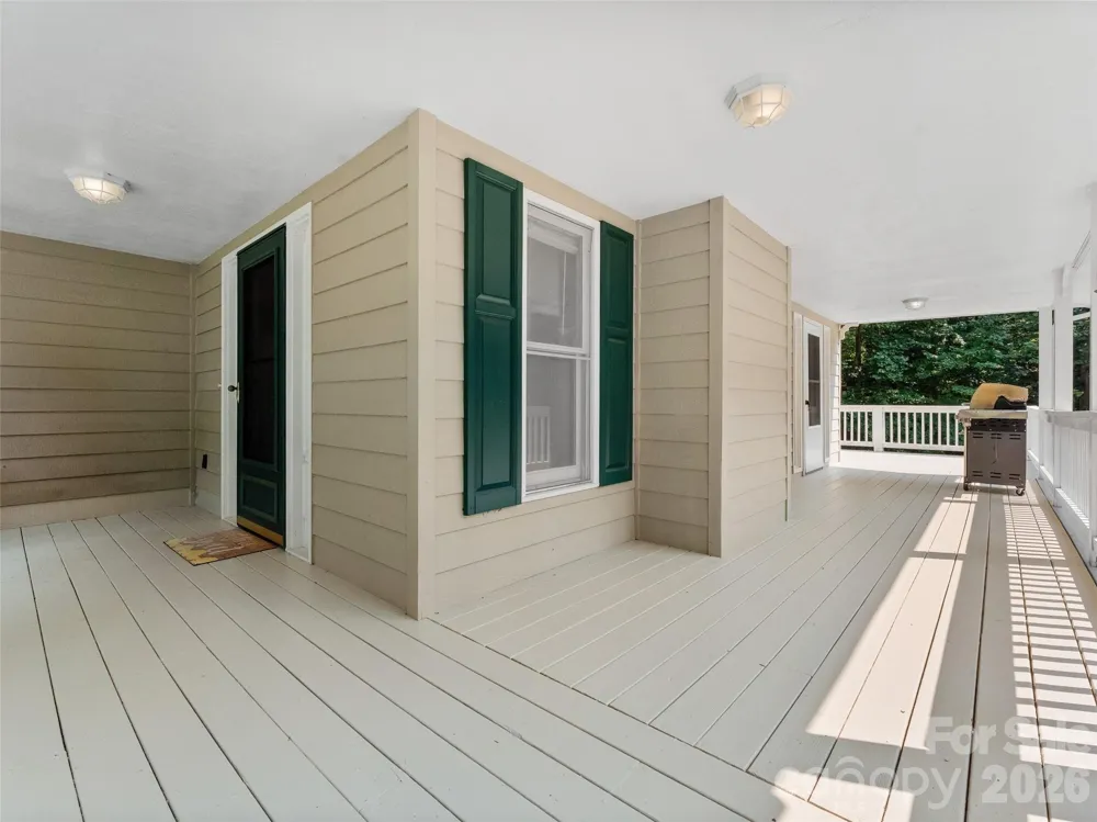218 Junaluska Oaks Drive Waynesville, NC 28786