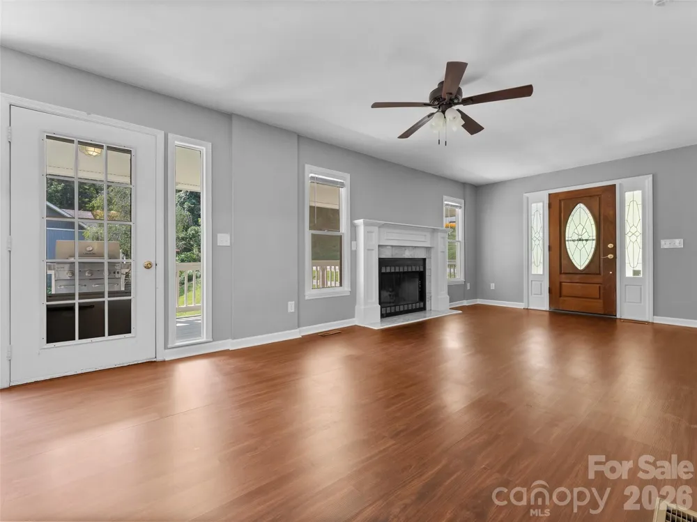 218 Junaluska Oaks Drive Waynesville, NC 28786