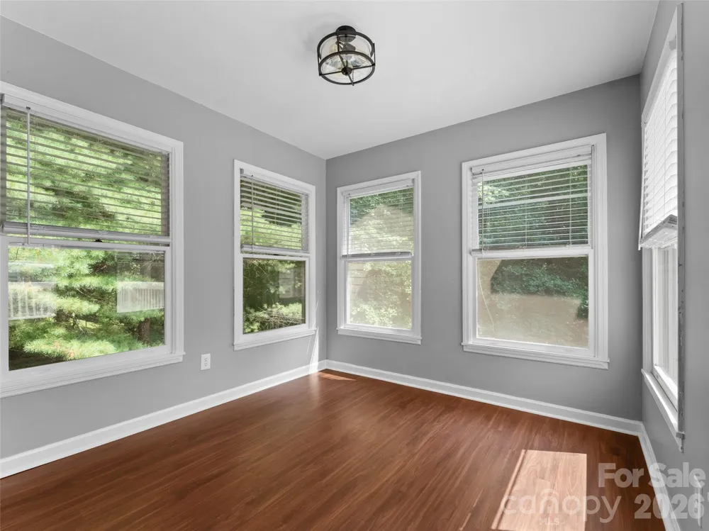 218 Junaluska Oaks Drive Waynesville, NC 28786