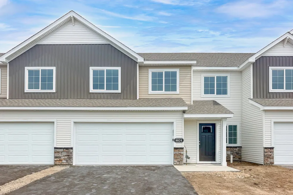 8824 Riverstone Avenue NE Monticello, MN 55362