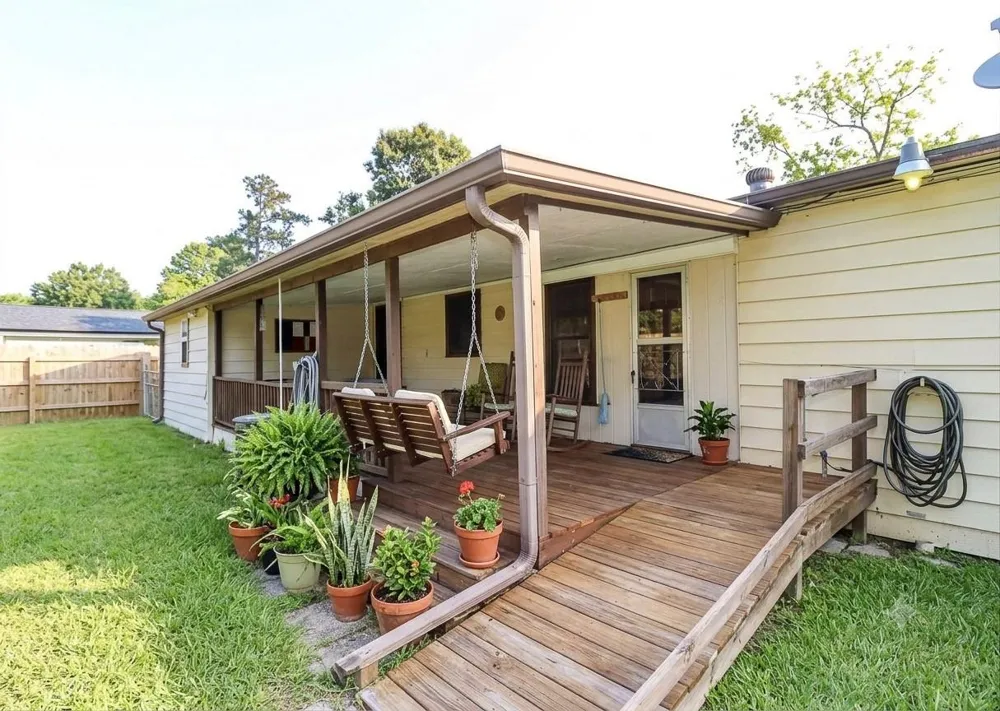 165 County Road 2359 Liberty, TX 77575