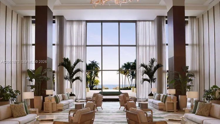 455 Grand Bay Dr #717 Key Biscayne, FL 33149