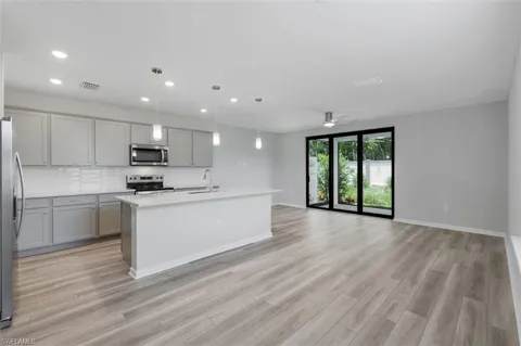 27907 Radiant Court