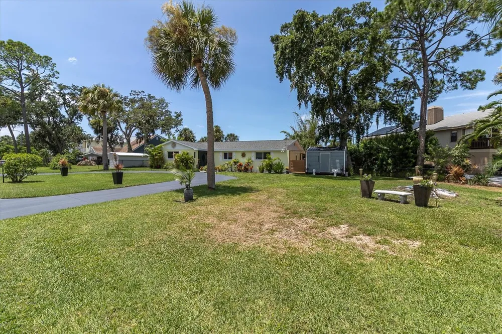 7213 PENINSULAR DRIVE New Port Richey, FL 34652