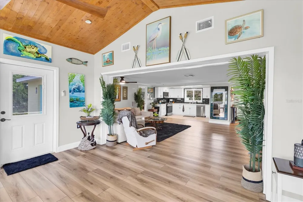 7213 PENINSULAR DRIVE New Port Richey, FL 34652
