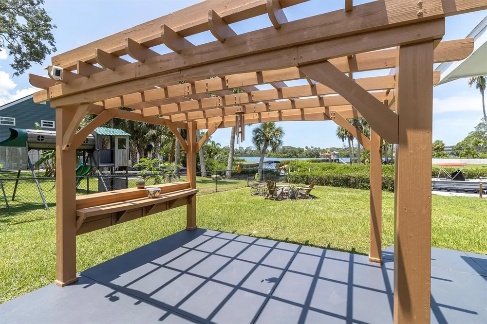 7213 PENINSULAR DRIVE New Port Richey, FL 34652