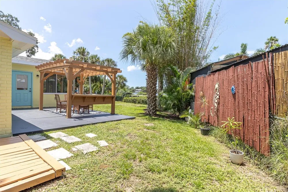 7213 PENINSULAR DRIVE New Port Richey, FL 34652