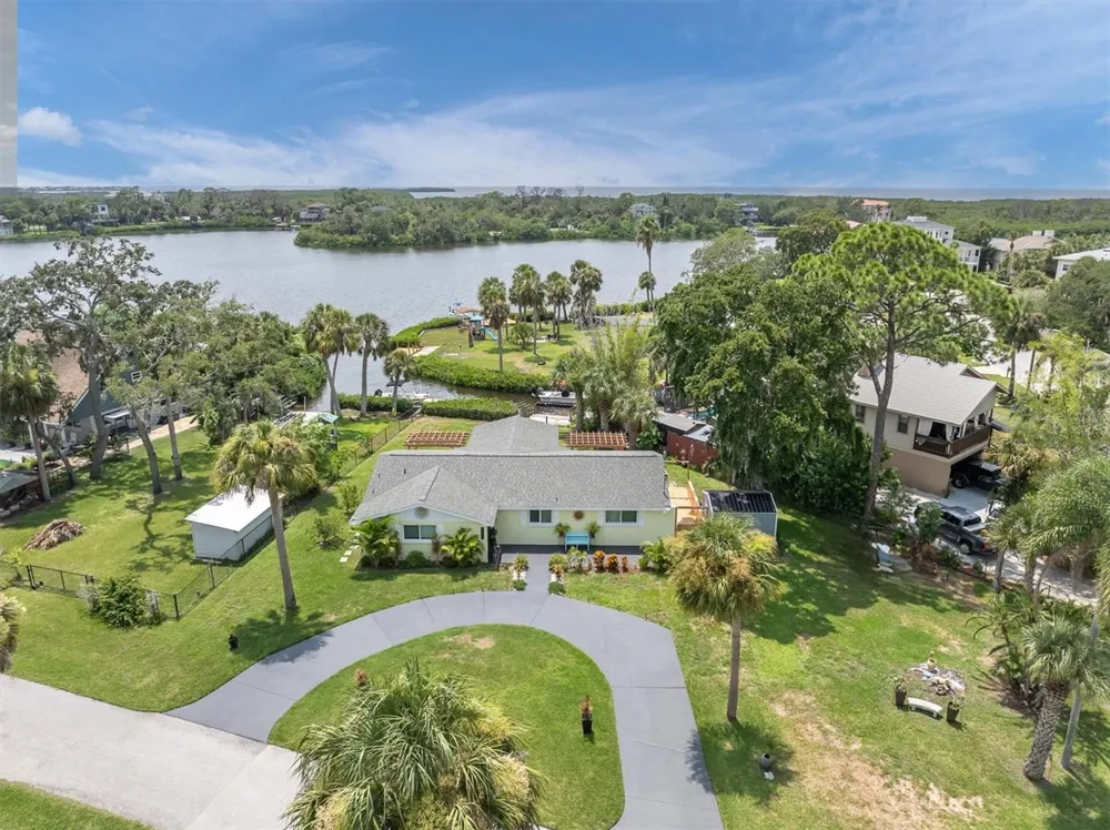 7213 PENINSULAR DRIVE New Port Richey, FL 34652