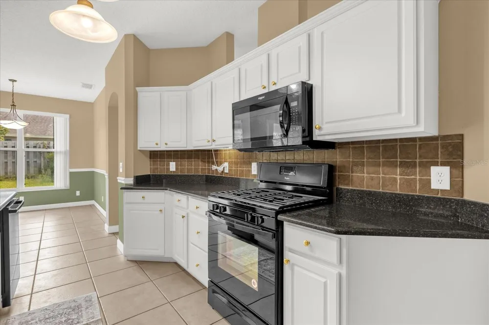 5653 MAGNOLIA BLOOM TERRACE Oviedo, FL 32765