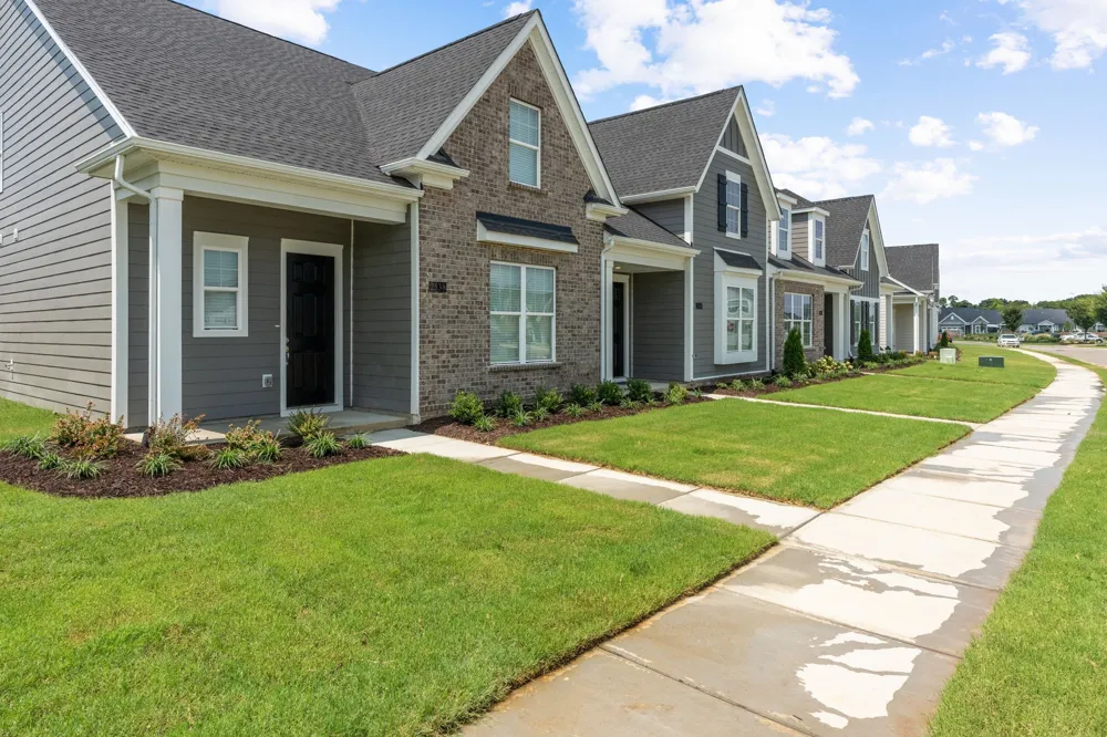 2524 Elmcroft Avenue Murfreesboro, TN 37128