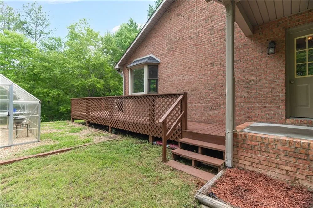 7150 Belews Run Road Walnut Cove, NC 27052