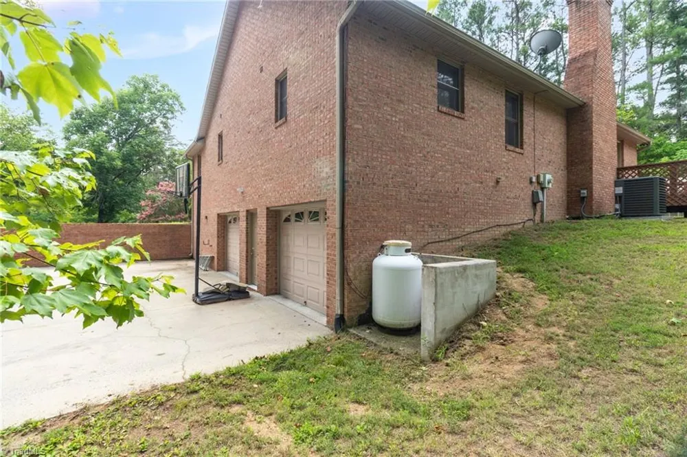 7150 Belews Run Road Walnut Cove, NC 27052