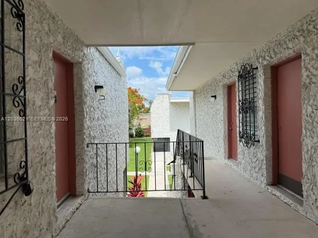 8701 SW 141st St #E6 Palmetto Bay, FL 33176