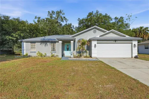 4022 E Sunflower Circle