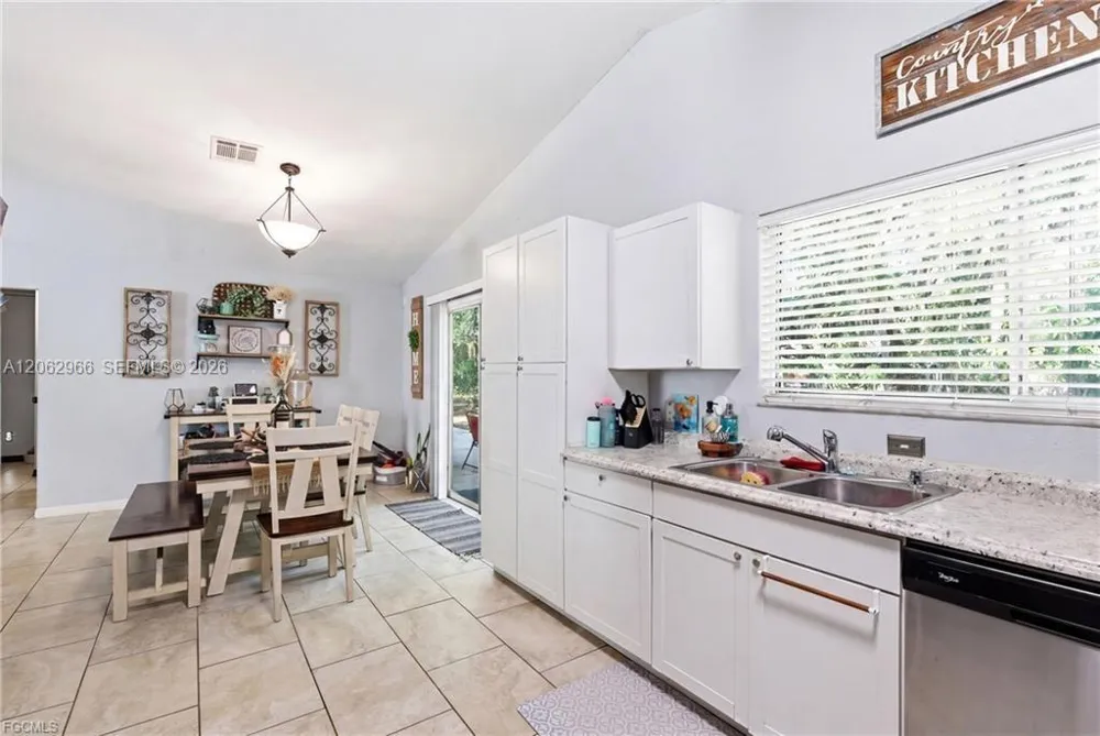 4022 E Sunflower Circle La Belle, FL 33935