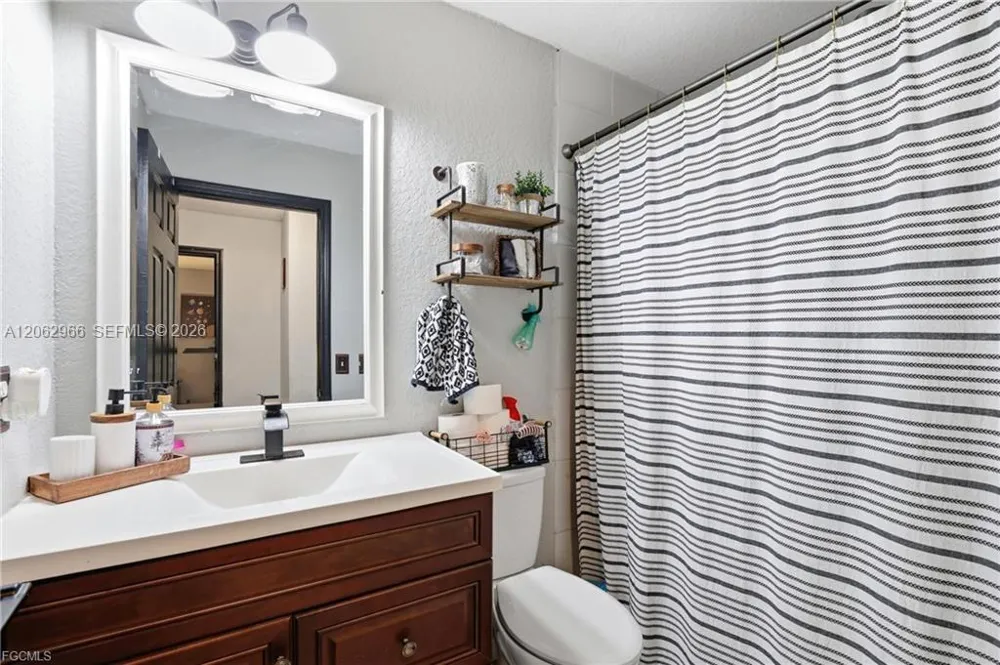 4022 E Sunflower Circle La Belle, FL 33935