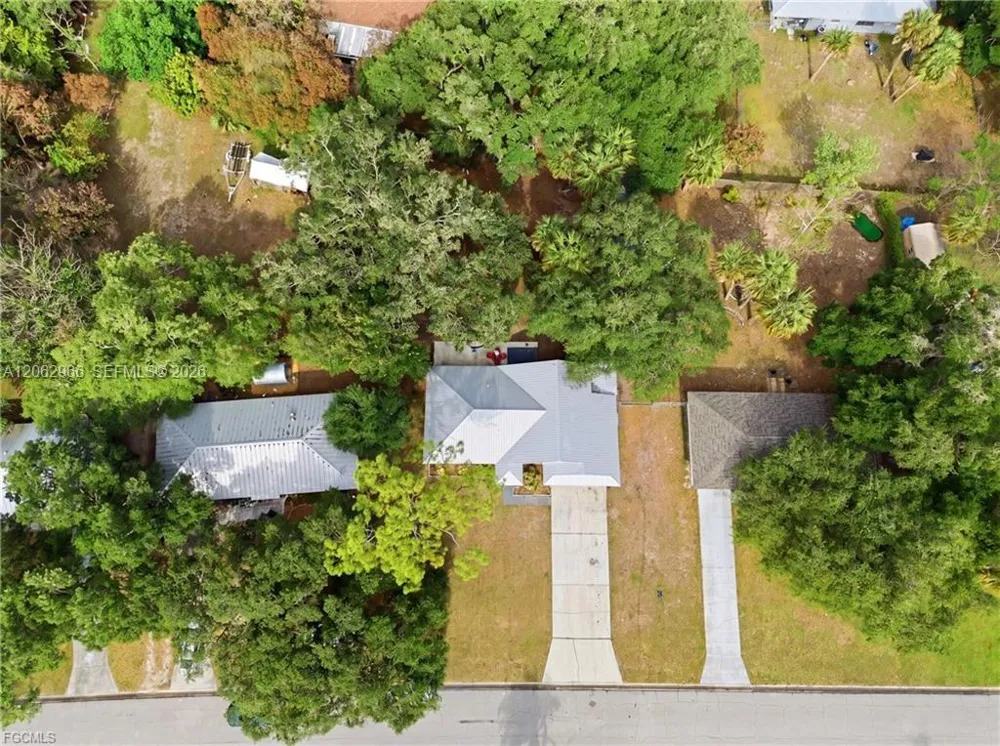 4022 E Sunflower Circle La Belle, FL 33935