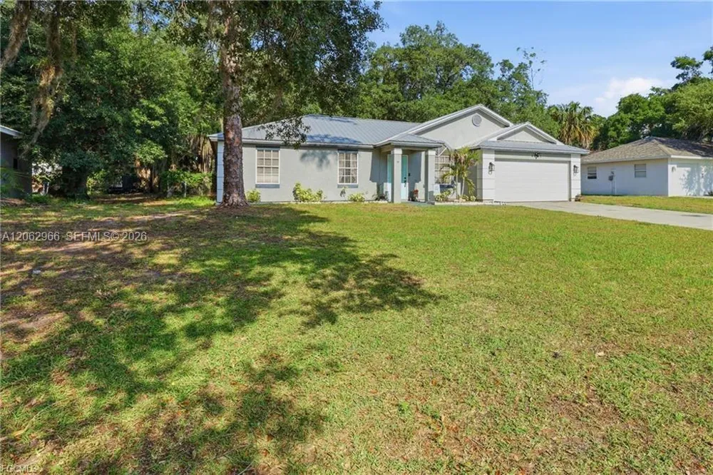 4022 E Sunflower Circle La Belle, FL 33935