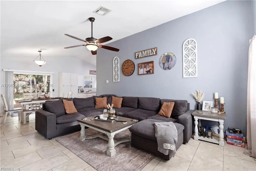 4022 E Sunflower Circle La Belle, FL 33935