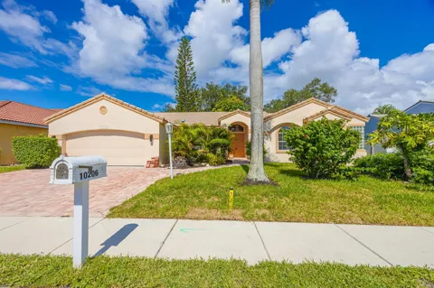 10206 ALLAMANDA BOULEVARD