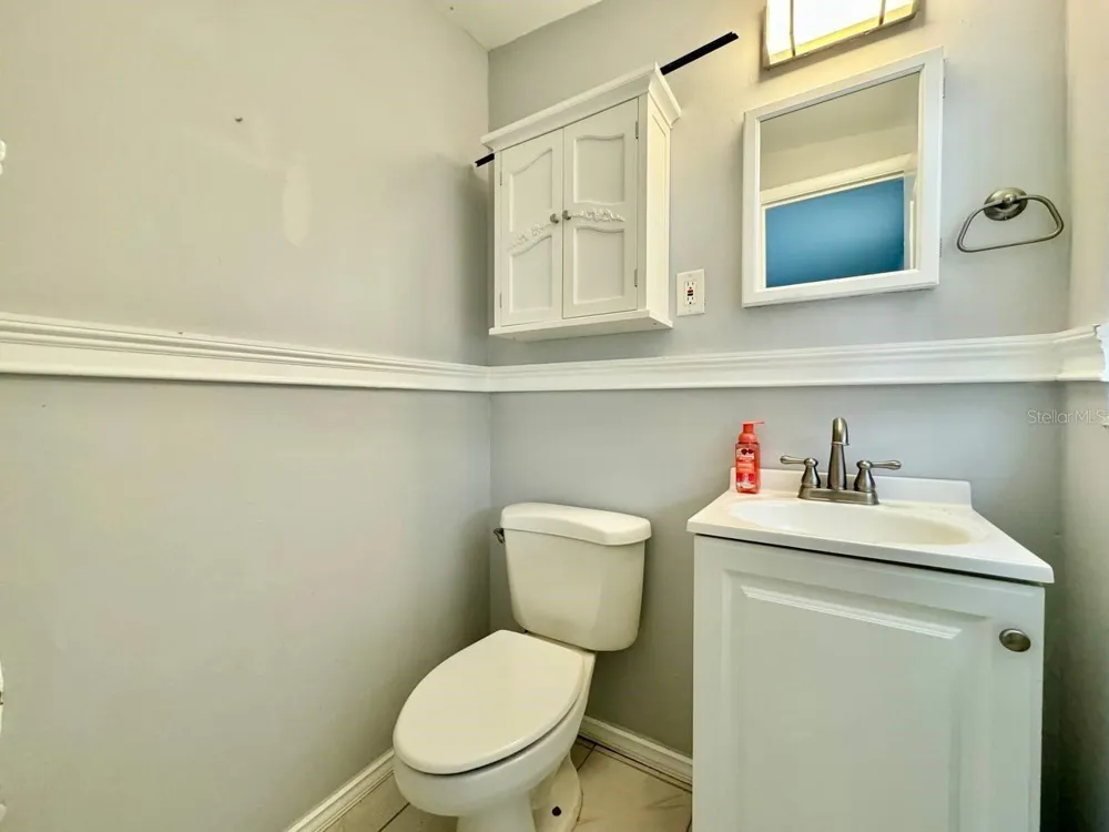 6816 W BURKE STREET Tampa, FL 33634