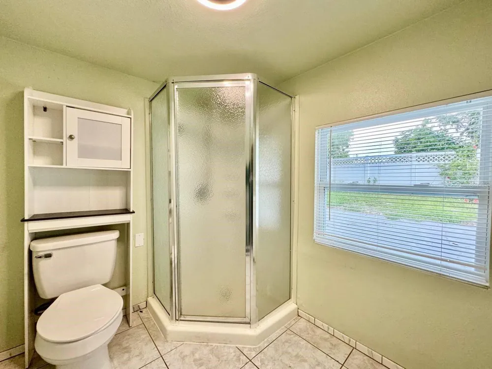 6816 W BURKE STREET Tampa, FL 33634
