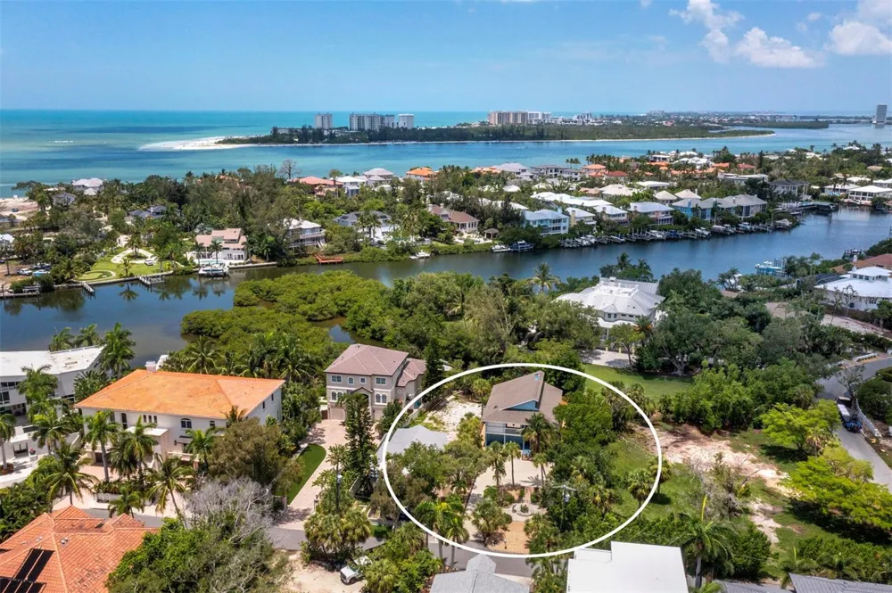 4114 ROBERTS POINT CIRCLE Sarasota, FL 34242