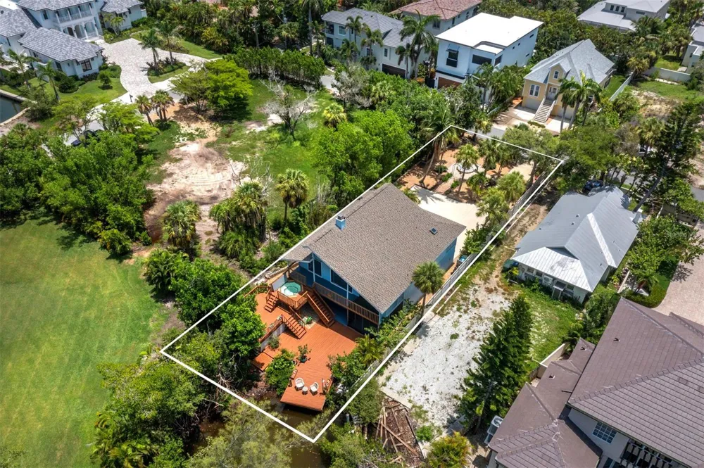 4114 ROBERTS POINT CIRCLE Sarasota, FL 34242