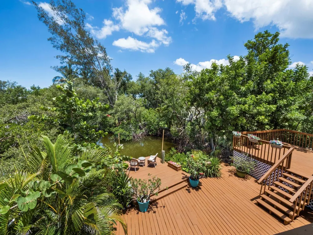 4114 ROBERTS POINT CIRCLE Sarasota, FL 34242