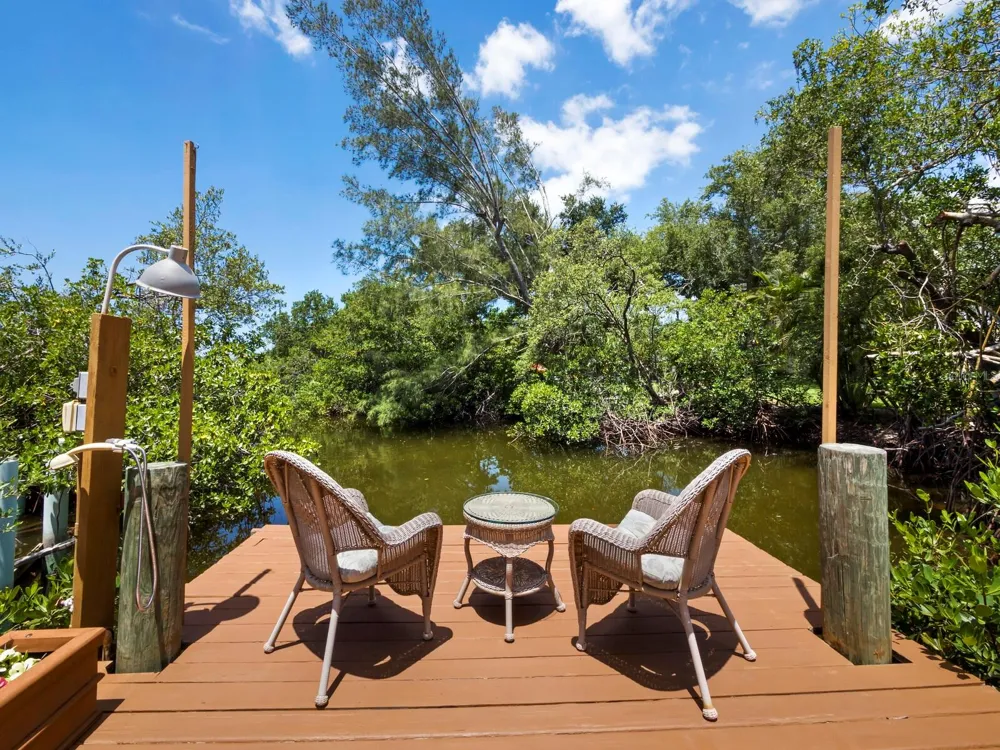 4114 ROBERTS POINT CIRCLE Sarasota, FL 34242