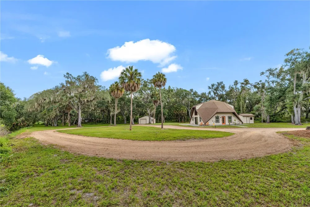 1213 BUTCH CASSIDY TRAIL Wimauma, FL 33598