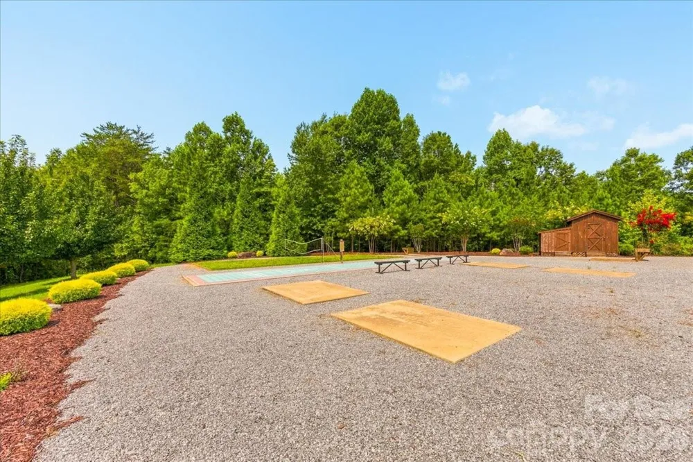 207 Mossy Oak Trail #166 Nebo, NC 28761