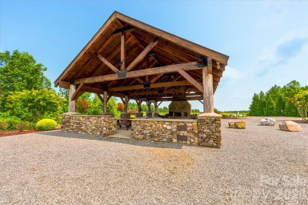 207 Mossy Oak Trail #166 Nebo, NC 28761