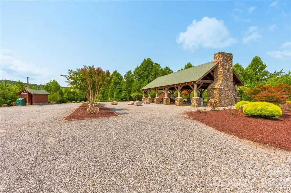 207 Mossy Oak Trail #166 Nebo, NC 28761
