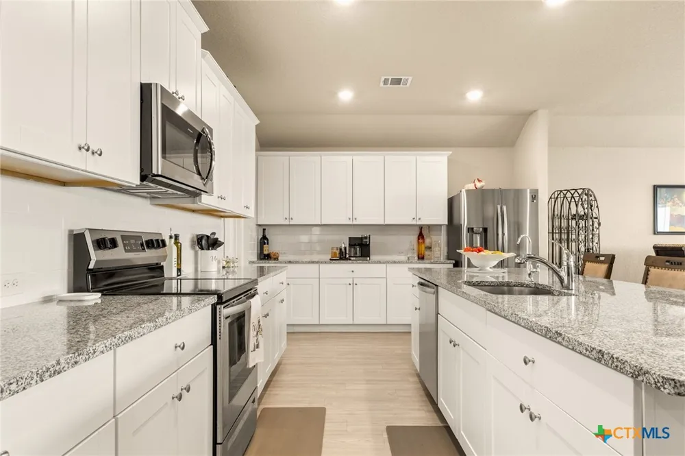 6122 Ballast Trail New Braunfels, TX 78132