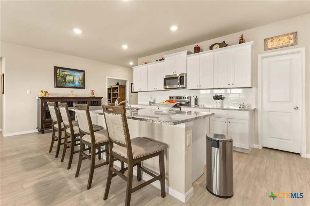 6122 Ballast Trail New Braunfels, TX 78132
