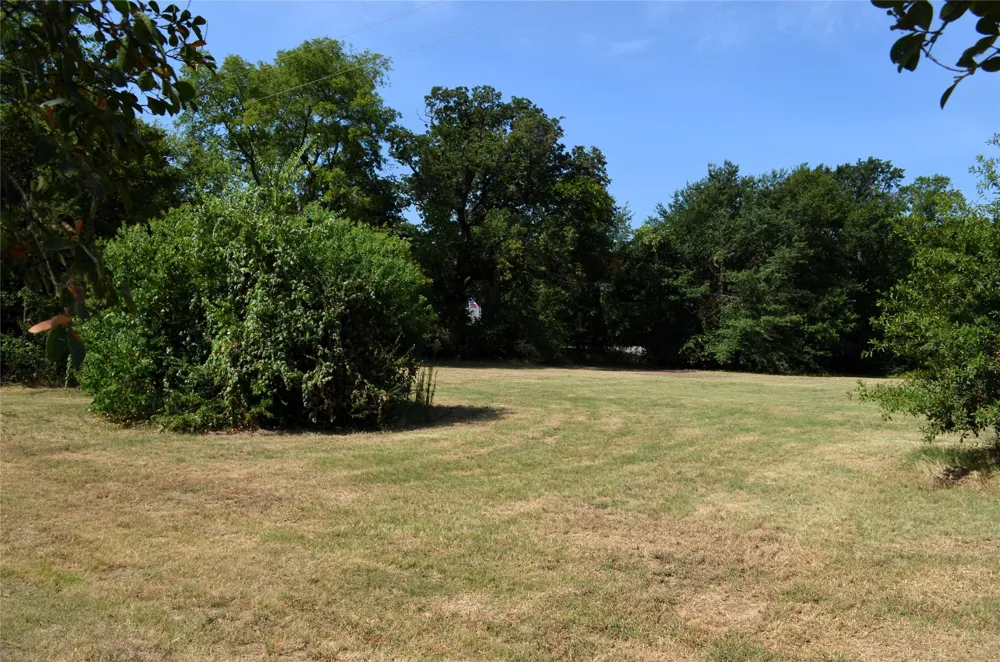 111 Bedfords Bend Gun Barrel City, TX 75156