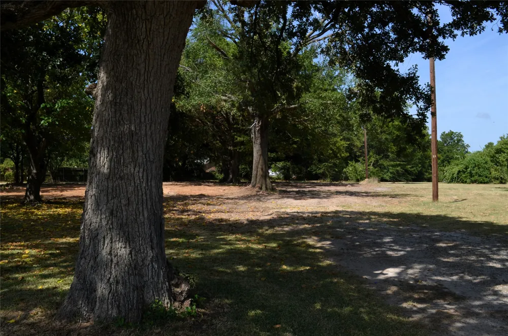 111 Bedfords Bend Gun Barrel City, TX 75156