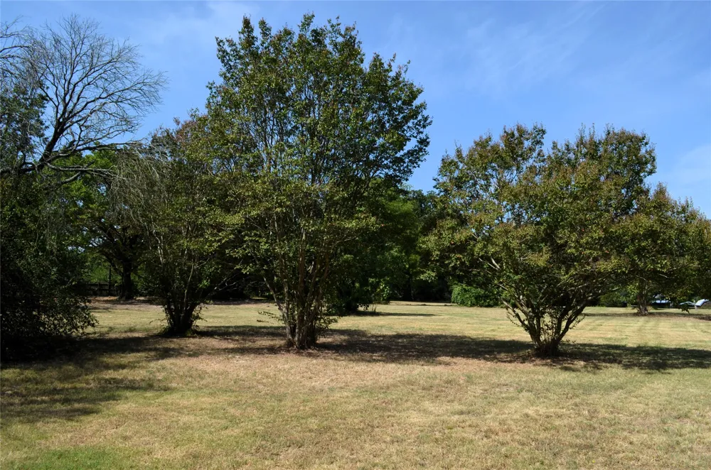 111 Bedfords Bend Gun Barrel City, TX 75156