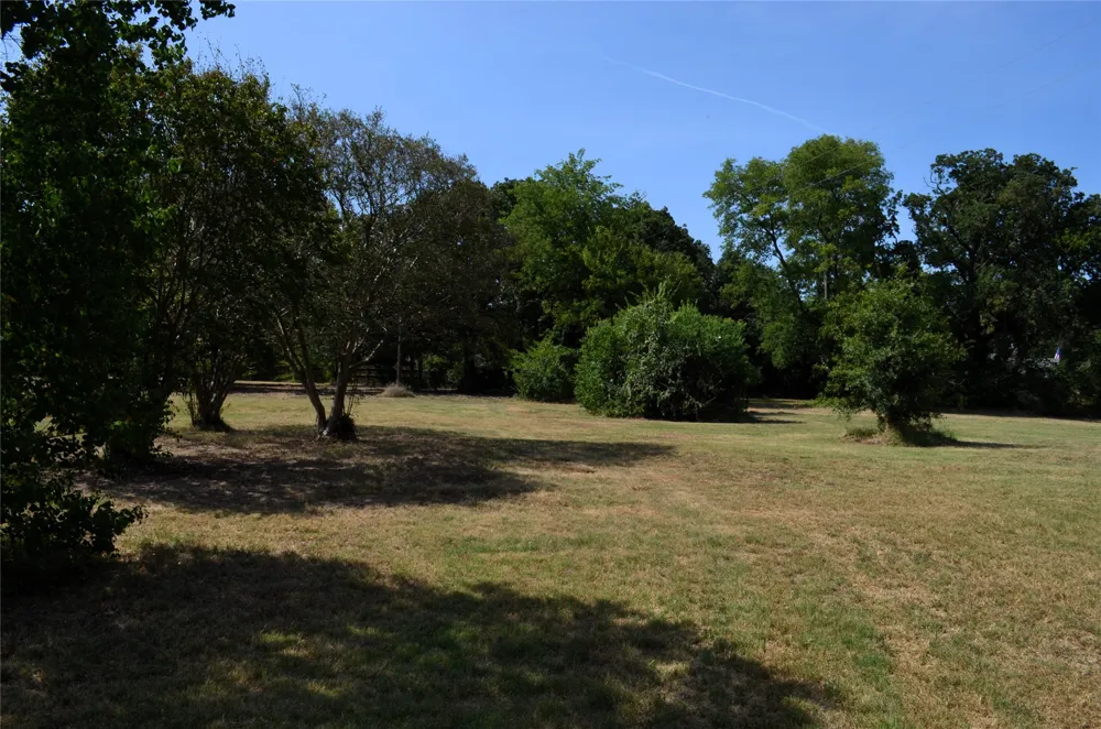 111 Bedfords Bend Gun Barrel City, TX 75156