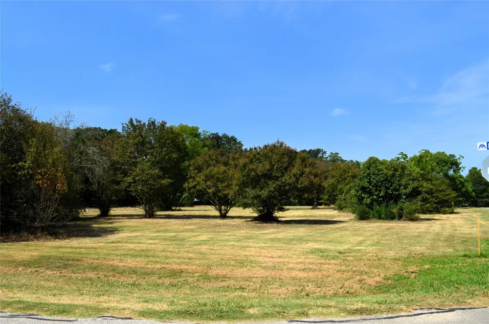 111 Bedfords Bend Gun Barrel City, TX 75156