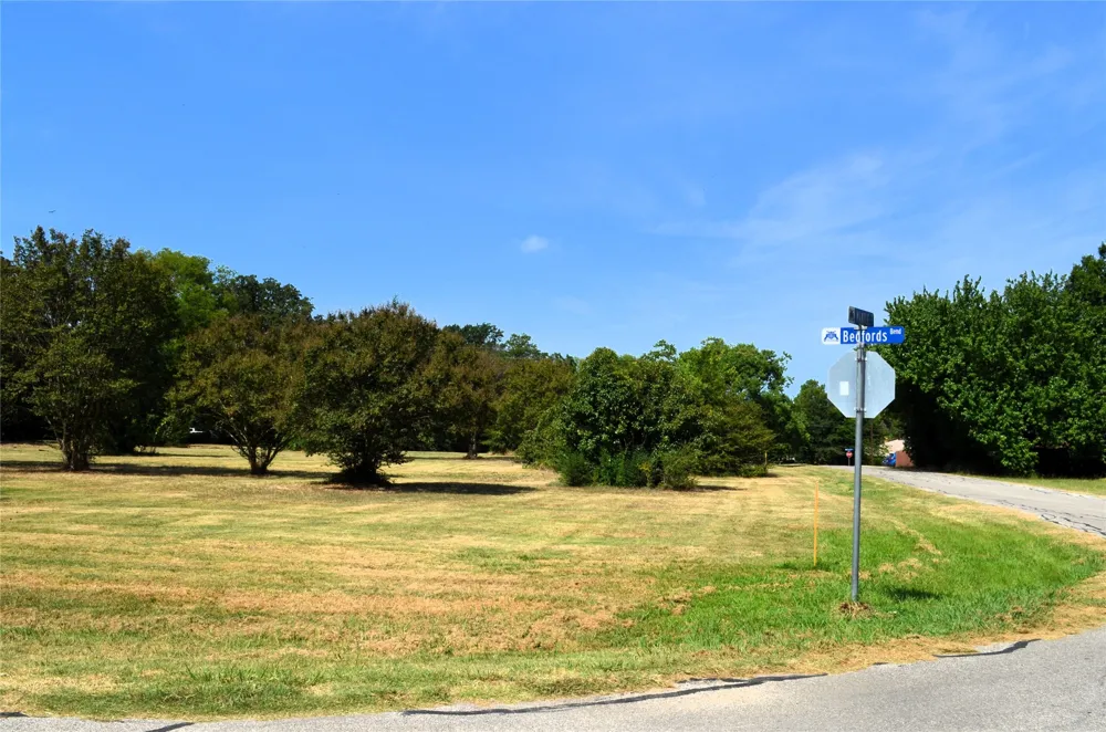 111 Bedfords Bend Gun Barrel City, TX 75156