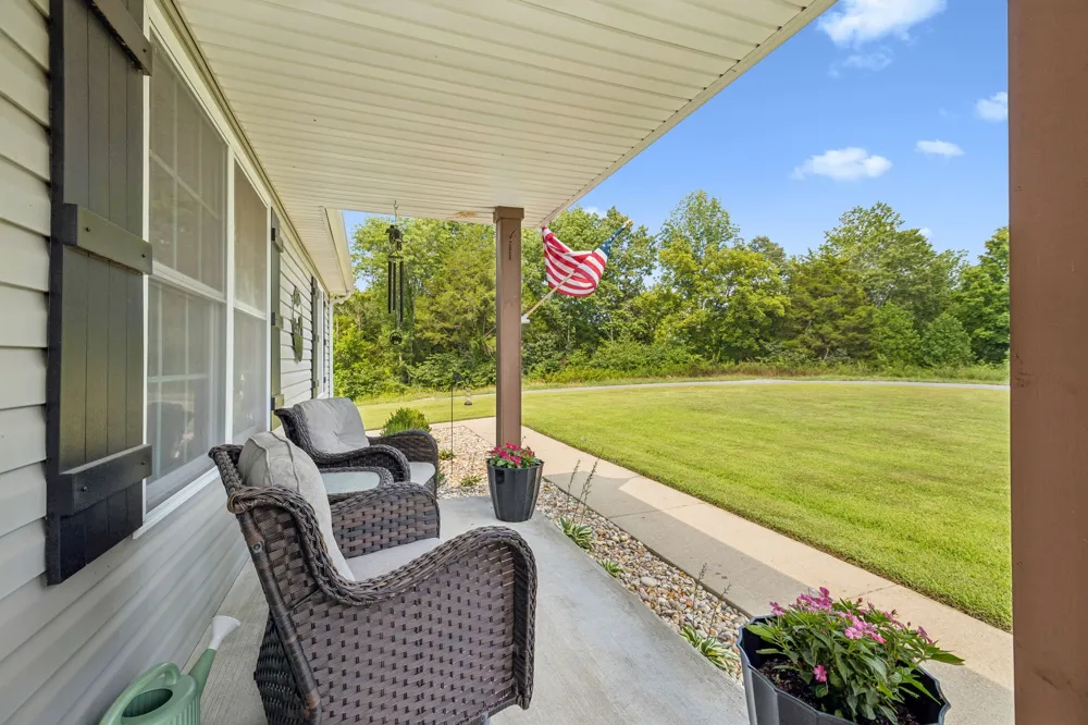420 Douglas Ln Lafayette, TN 37083