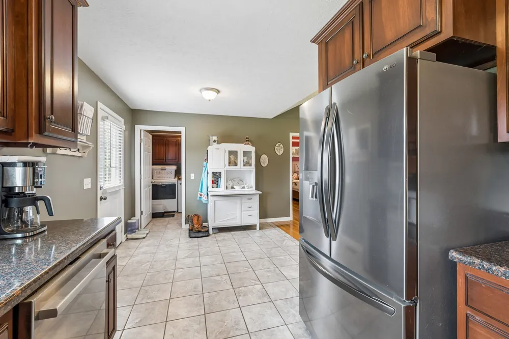 420 Douglas Ln Lafayette, TN 37083
