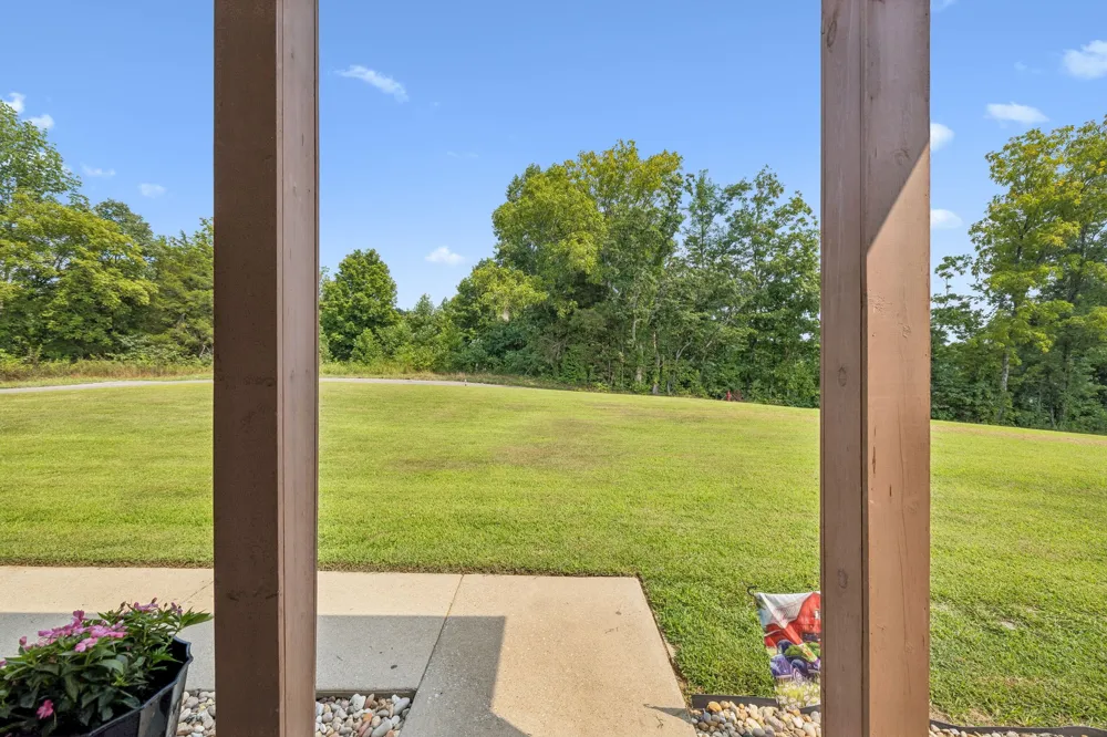 420 Douglas Ln Lafayette, TN 37083