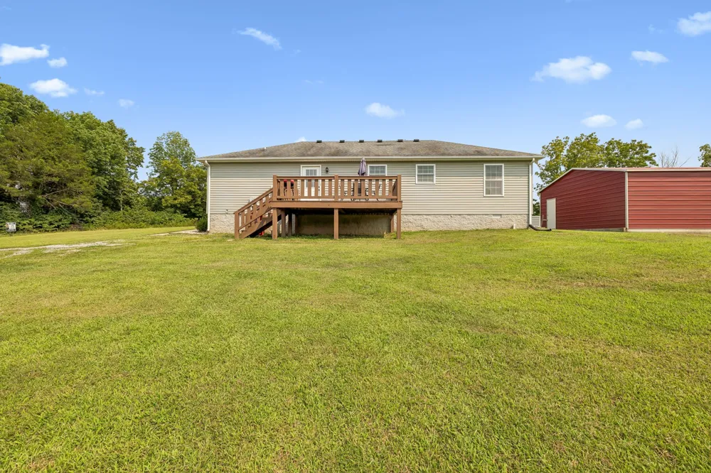 420 Douglas Ln Lafayette, TN 37083