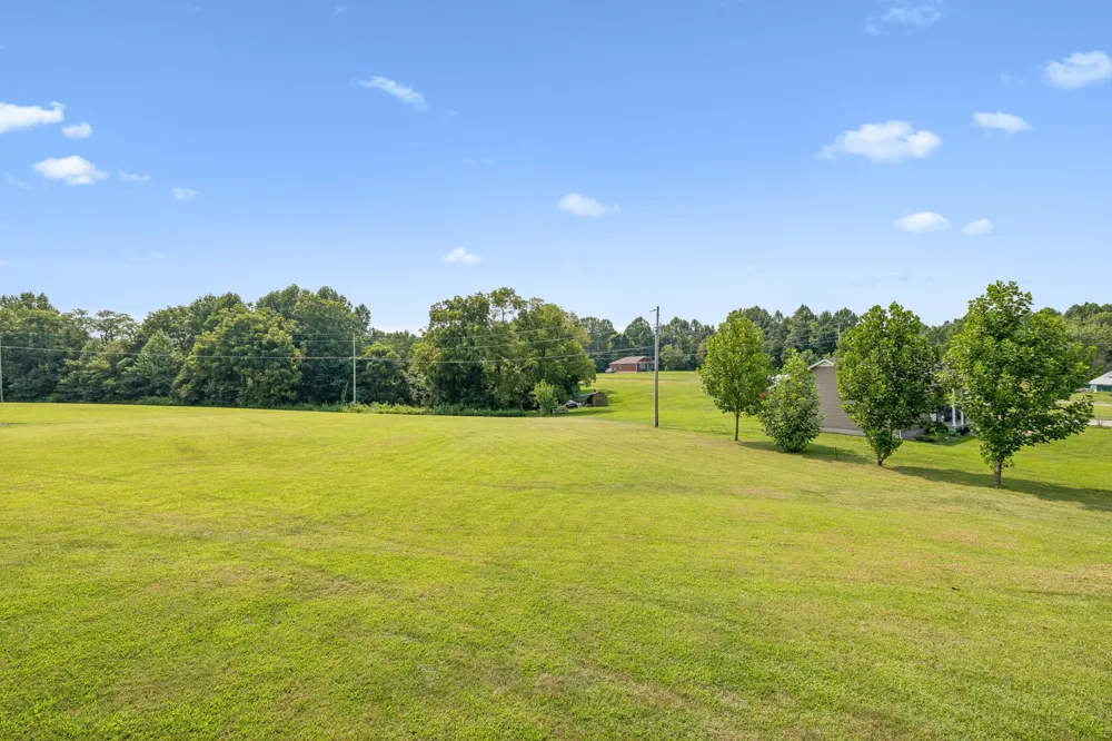 420 Douglas Ln Lafayette, TN 37083