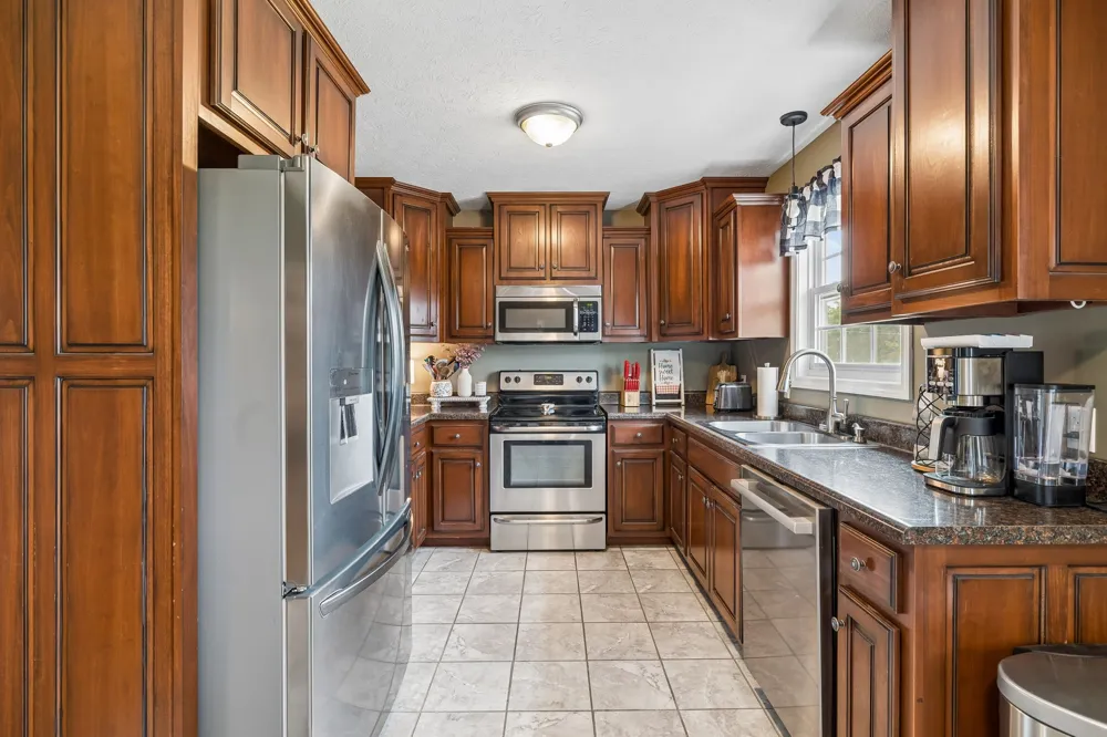420 Douglas Ln Lafayette, TN 37083