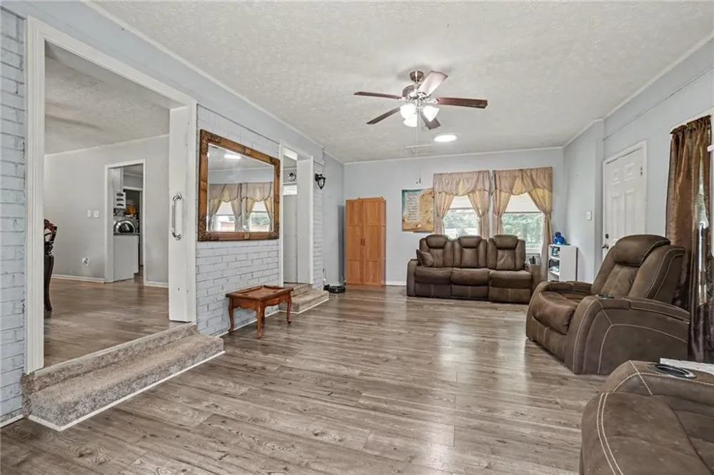 539 Morningside Drive Hiram, GA 30141