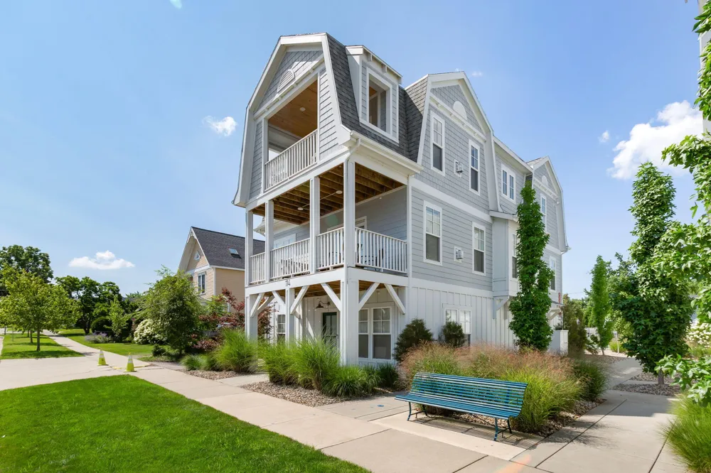 114 Barton Street New Buffalo, MI 49117